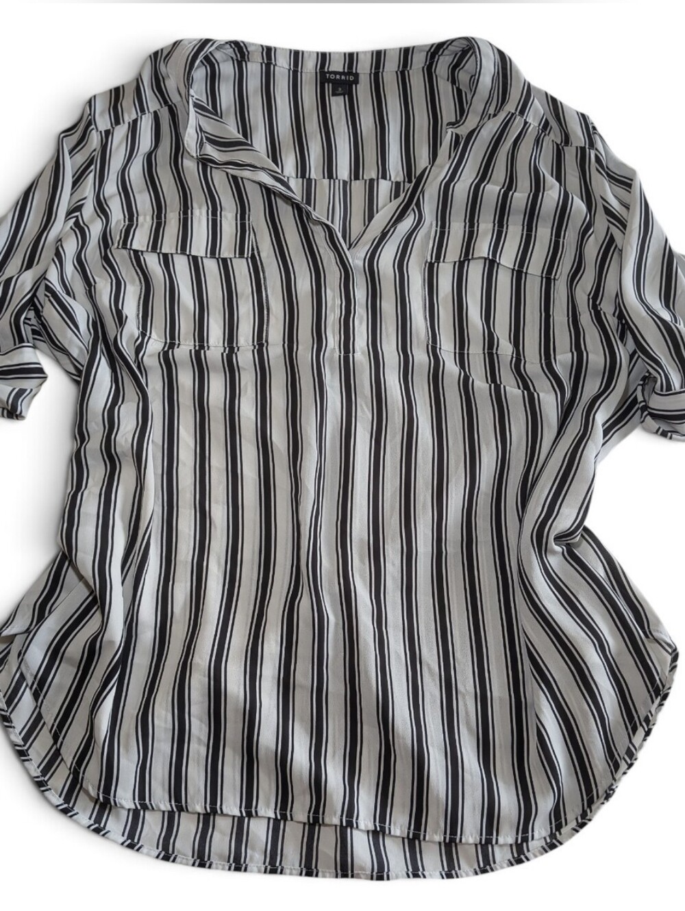 Torrid Harper Black White Stripe Chiffon Pullover Blouse Tab Sleeve Size 3 3X